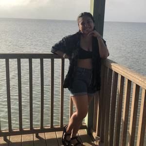 Meet your Posher, Christina